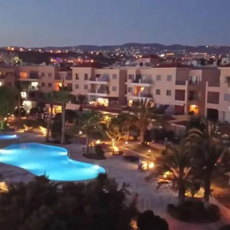 H&o In Paphos! Appartement