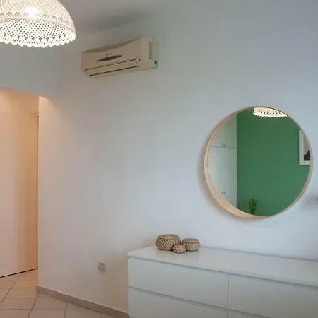 H&o In Paphos! Apartamento