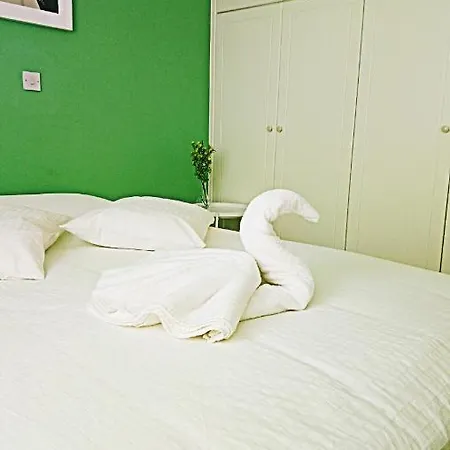 H&o In Paphos! Apartment