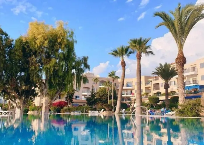 H&o In Paphos! Apartamento